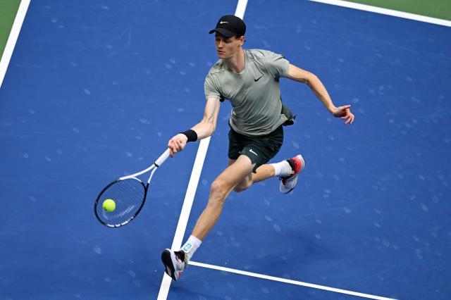 1726110429142074920.jpg (体育)(4)网球——美网:辛纳晋级男单决赛XxjpseC007061_20240907_PEPFN0A001.jpg